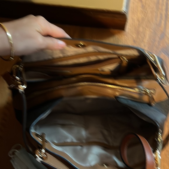 Michael kors brown leather bag - Picture 2 of 4